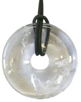 Bergkristall Donut, 40 mm mit Lederband und Samtbeutel