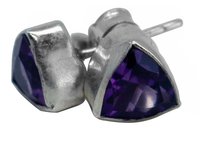 Amethyst Ohrstecker geschliffen, Dreieck, 925er Silber